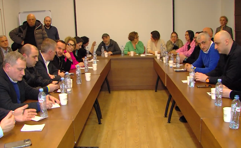 როგორ შეუძლია ოპოზიციას "ოცნების" დამარცხება - IRI-ის კვლევების შედეგები და "ოცნების" თავდასხმა 