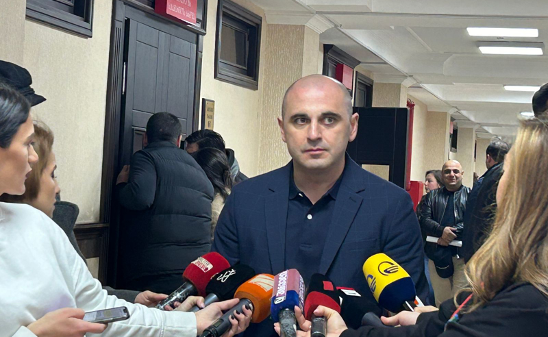 მელია ან მიიღებს გადაწყვეტილებას 23 ნოემბრამდე, მოაწერს მანიფესტს ხელს, ან მოგვიწევს კონკრეტული გადაწყვეტილების მიღება - ხაბეიშვილი