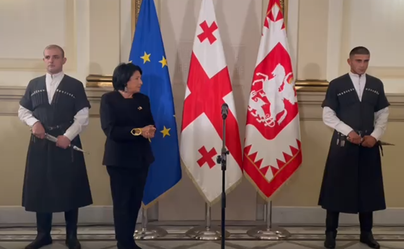 მოხალისეობა არის მოქალაქეობის გამოვლენა. მოხალისეები იყვნენ 1924 წელს შეფიცულები, ჩოლოყაშვილთან ერთად ებრძოდნენ უცხო რეჟიმს - პრეზიდენტი