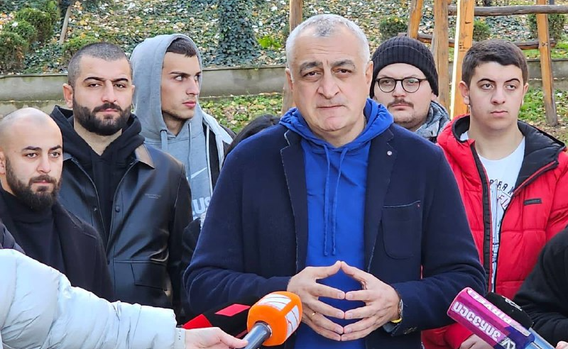 ტყუილის ჭაობში ვართ და ეს კვლევებშიც აისახება - მამუკა ხაზარაძე NDI-ის კვლევაზე