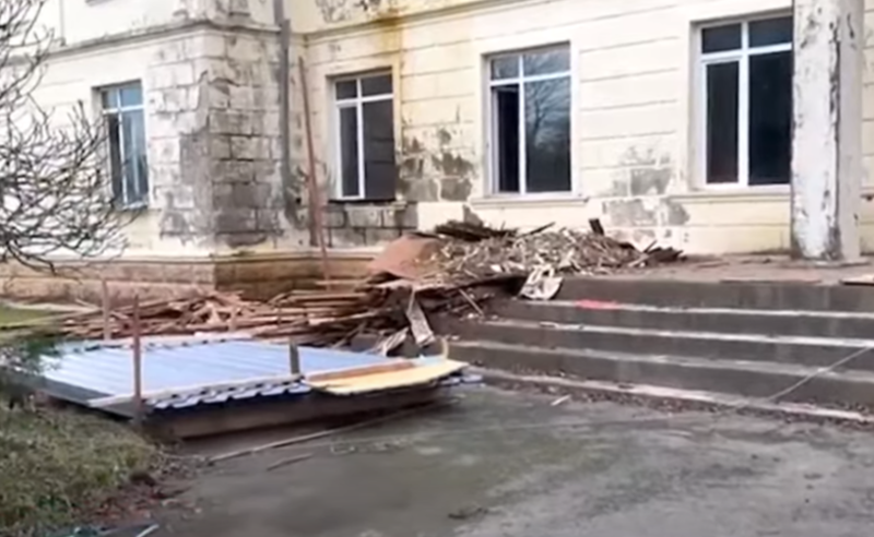 ოზურგეთის სკოლიდან სამშენებელო მასალები მოიპარეს - რატომ მალავენ ფაქტს? 