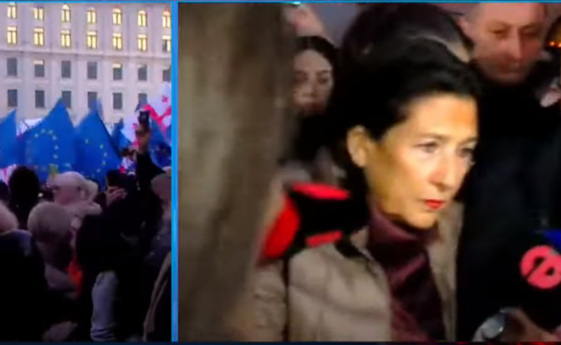 სცენისკენ მივდივარ, ხომ უნდა ვიყო ახლოს, თუ ვინიცობაა დამიძახეს - პრეზიდენტი