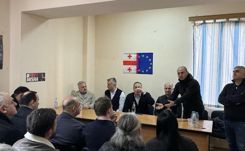 ლევან ხაბეიშვილმა და გიორგი ვაშაძემ ზესტაფონსა და თერჯოლაში შეხვედრები გამართეს
