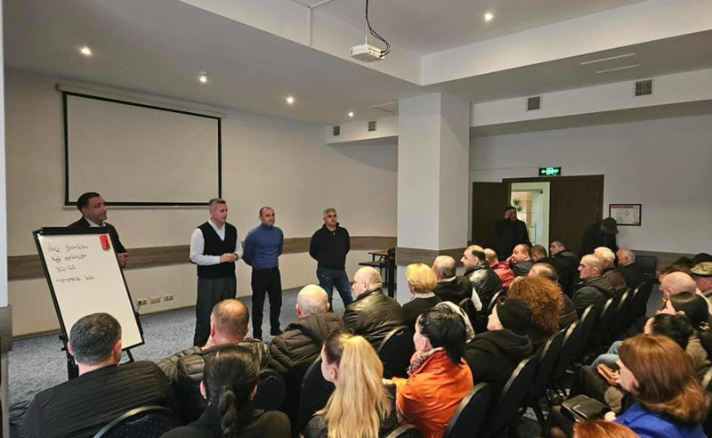ლევან ხაბეიშვილმა იმერეთის წლის შემაჯამებელი შეხვედრა წყალტუბოში გამართა