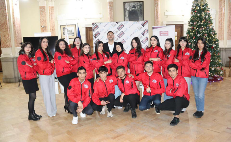 ეროვნულ ბიბლიოთეკაში „აქტუალ სკოლის“ ჟურნალისტიკის კურსის გამოსაშვები ღონისძიება გაიმართა