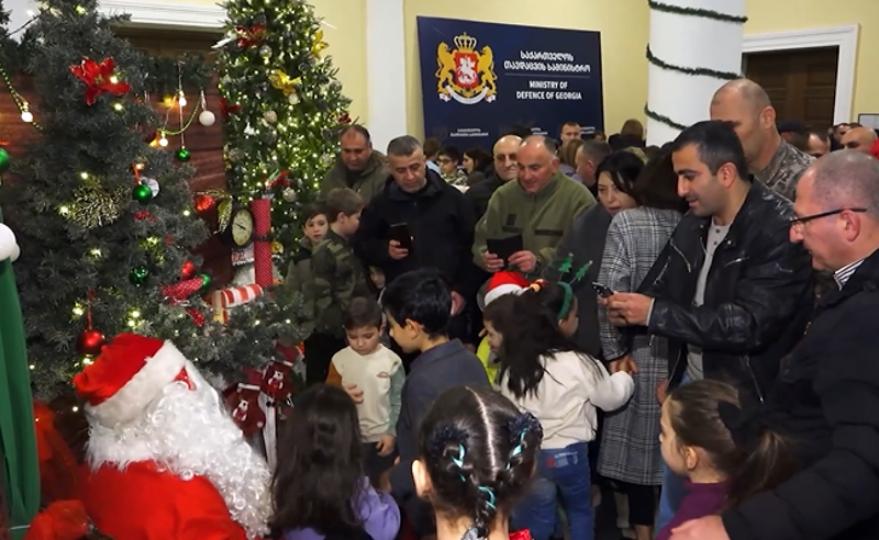სამხედროების შვილებისთვის საახალწლო კონცერტი გაიმართა