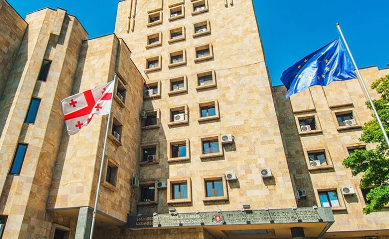 მოტყუებით დაეუფლნენ 19 დაზარალებულის კუთვნილ 3 248 375 ლარის ოდენობის 15 უძრავ ქონებას - 9 პირს ბრალი წარედგინა