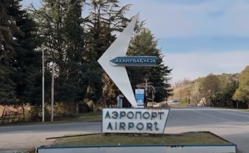კრემლის ახალი გეგმა - სოხუმში სამოქალაქო აეროპორტის ნაცვლად რუსეთი სამხედრო აეროდრომს აშენებს