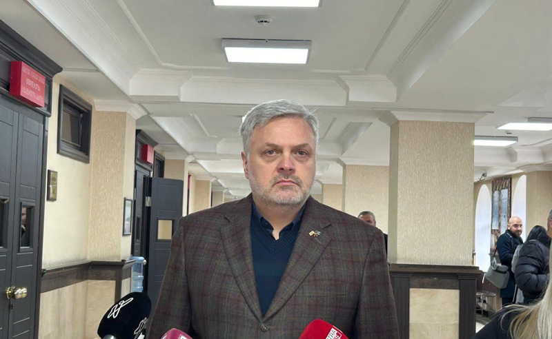 პროცესები სასამართლოში ფარსია, სააკაშვილი არის პუტინის პირადი ტყვე და ამ ტყვეობის პროცესს ივანიშვილის მოღალატეობრივი რეჟიმი ახორციელებს - ბარამიძე