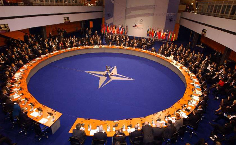 საქართველო NATO-ს შორდება - საგანგაშო სიგნალები დასავლეთიდან 