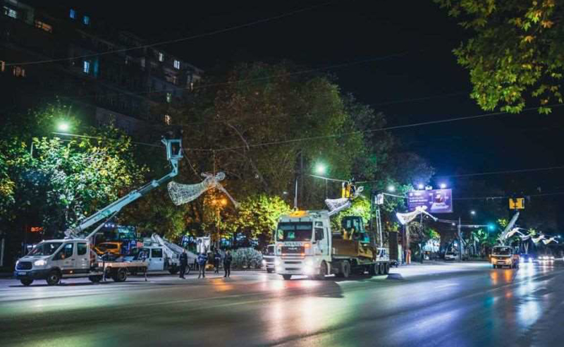 საახალწლო განათებების დემონტაჟის გამო ქეთევან დედოფლის გამზირზე გადაადგილება დროებით შეიზღუდება 