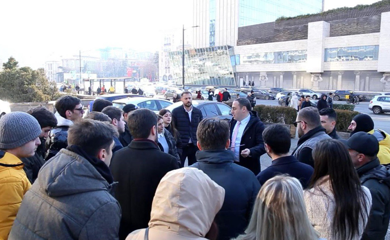 გიორგი ვაშაძე - 20-34 წლამდე ახალგაზრდებში უმუშევრობა 50%-ზე მეტია, ღარიბაშვილს ვეკითხები - დავოსში რომ იყავი, რომელ ამ კომპანიას შეხვდი, რომ საქართველოში შემოსულიყო?