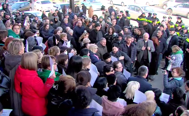 რესპუბლიკურის თანამშრომლები "ქართუს" მიმართავენ