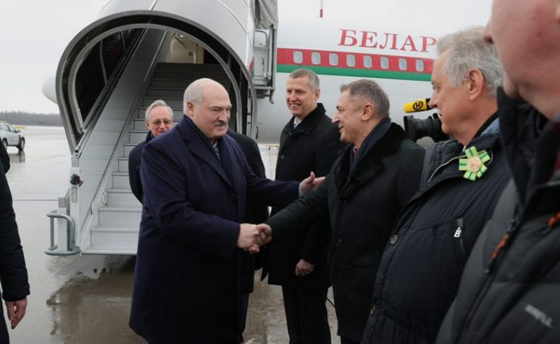 ლუკაშენკო რუსეთში ჩავიდა