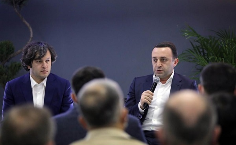 "ივანიშვილის თოჯინები" - ოპოზიცია ღარიბაშვილის კობახიძის ჩანაცვლებაზე