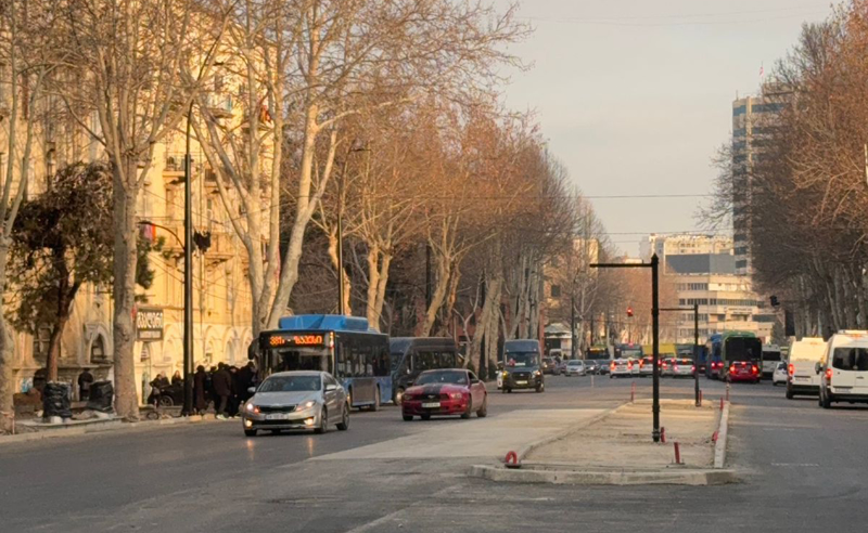 წერეთლის გამზირზე საავტომობილო მოძრაობა ორმხრივად გაიხსნა