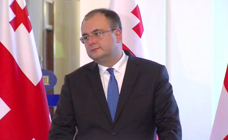 როდის გადაიყვანენ სააკაშვილს პენიტენციურ დაწესებულებაში - რა პოზიცია აქვს რატი ბრეგაძეს