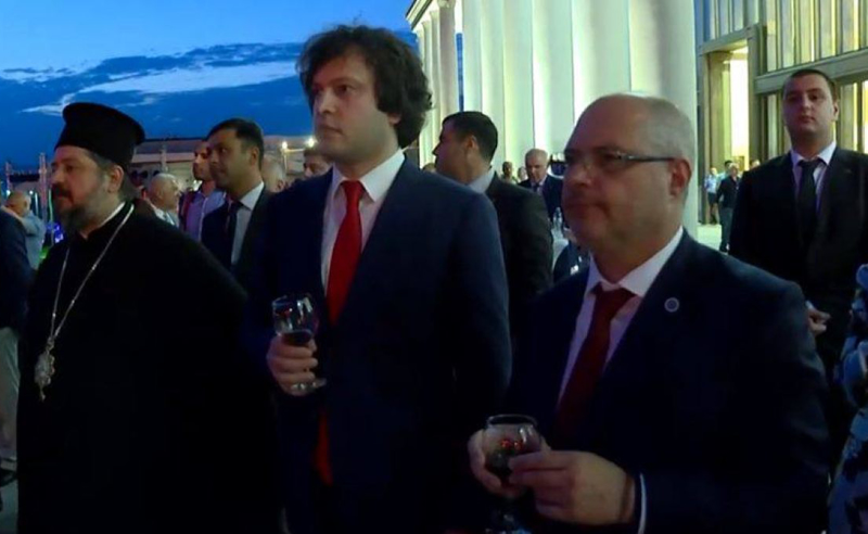 პრეზიდენტი კობახიძეს: თქვენთან ასოცირდება გავრილოვის შემოშვება პარლამენტში, ანტიევროპული რიტორიკა 