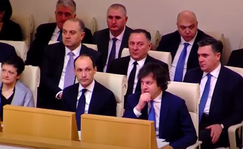 მინისტრების მოსმენა პარლამენტში დახურულ ფორმატში მიმდინარეობს - სხდომას ოპოზიცია და მედია არ ესწრება