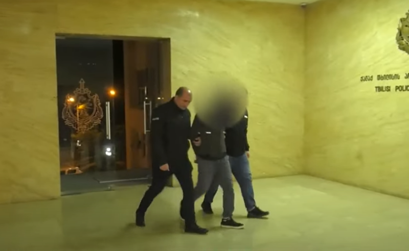 ქურდულ სამყაროსთან კავშირში მყოფი კაცის მკვლელობისთვის 2 ადამიანი დაკავებული - რა გახდა ანგარიშსწორების მიზეზი?