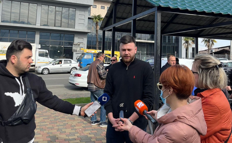 გაზიფიცირების პრობლემა სოფლებში - ენმ-ს წევრი ლაშა კომახიძე მუხაესტატის მოსახლეობას შეხვდა