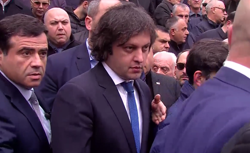 რატომ არ მიდის მიუნხენში კობახიძე - პრემიერი "პირველების" კითხვას არ პასუხობს