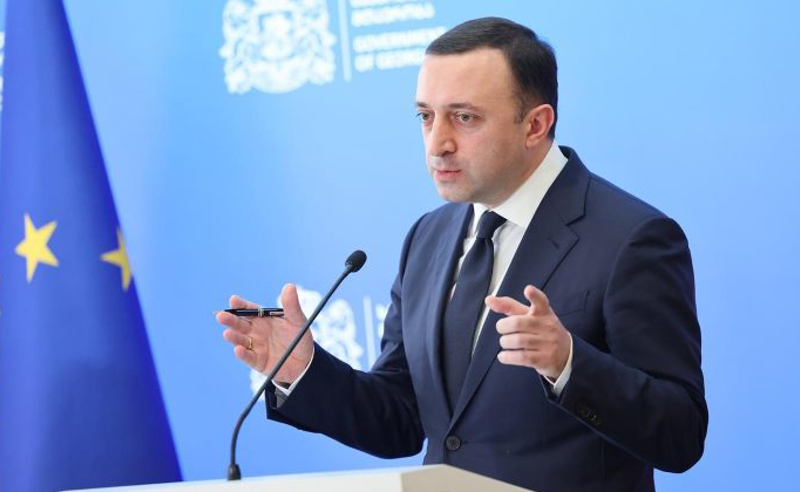 ღარიბაშვილი ხაზარაძეს ივანიშვილის ხსენების გამო ლანძღავს