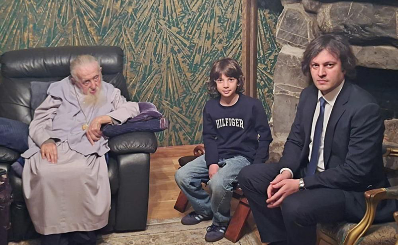 ირაკლი კობახიძე კათოლიკოს პატრიარქს შეხვდა - რაზე ისაუბრეს პრემიერმა და ილია მეორემ