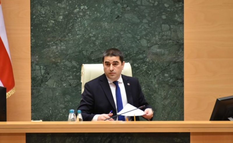"ეჯიბრებიან და ჯობნიან კიდეც ოპოზიციას დეზინფორმაციის გავრცელებაში" - პაპუაშვილის იერიში არასამთავრობოებზე