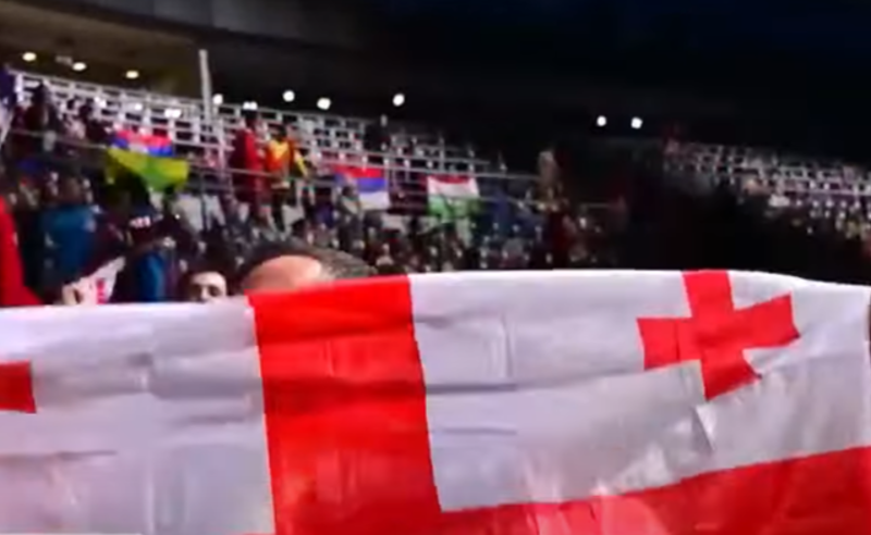 საქართველოს დროშას პუტინის პროპაგანდისტულ ფესტივალზე აფრიალებენ