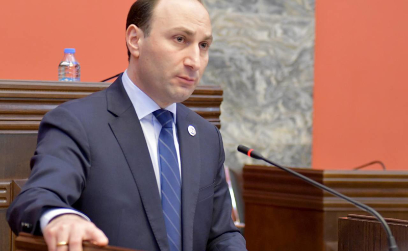 ანტიკორუფციული ბიუროს უფროსი ხელშეუხებელი ხდება - რაზე იმსჯელეს პარლამენტში პროექტის პირველ მოსმენაზე