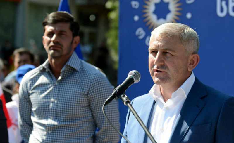 რის სანაცვლოდ აპატია ირაკლი ღარიბაშვილმა მილიონები ოცნების მდიდარ დეპუტატს? - რითი იმართლებს თავს "ოცნება"