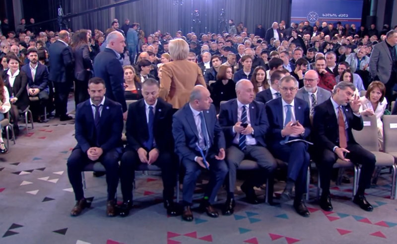 დგას თუ არა ივანიშვილი "ხალხის ძალის" უკან და რა გეგმა აქვს ახლადდაფუძნებულ პარტიას