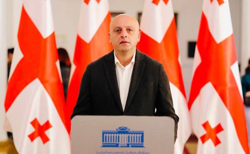 როცა ჩვენი მოქალაქეები იკრიბებიან, მთავარი სასაუბრო თემა არის, როგორ წავიდნენ ამ ქვეყნიდან - სიბაშვილი