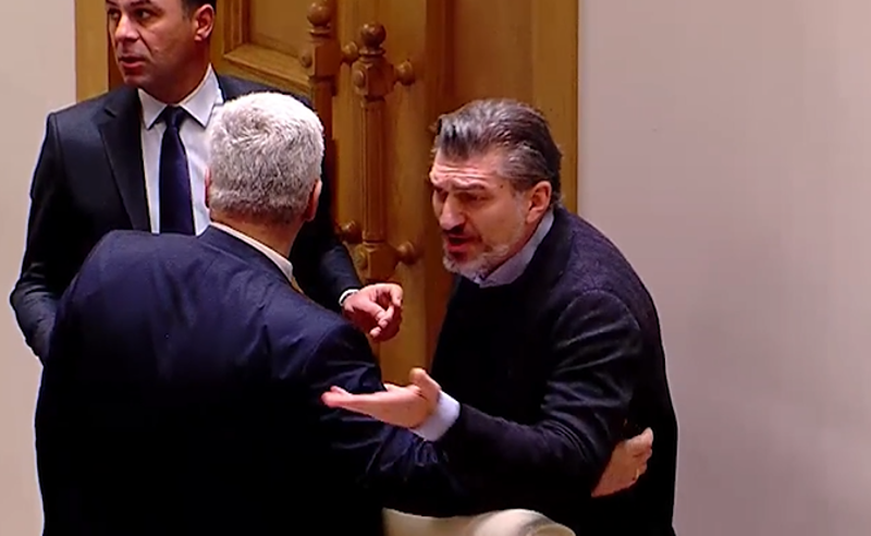 მიხეილ ყაველაშვილი გიორგი ვაშაძეს: უნდა გაგხიოს ცემით კაცმა, არაკაცო!