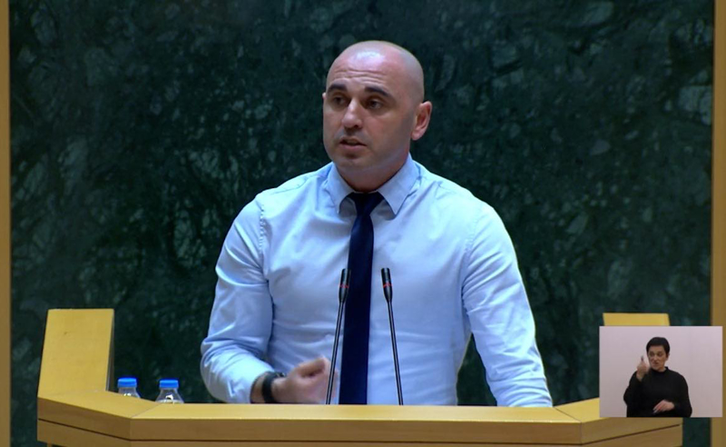 ხალხს კომუნალურის ქვითრის მოსვლის ტყვიასავით ეშინია -  პრობლემებზე „ყური უნდა შეიბერტყოთ“ - ხაბეიშვილი