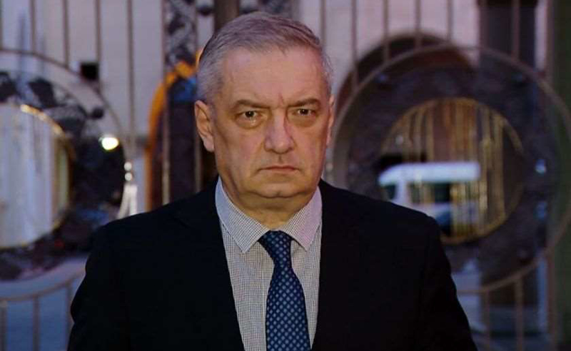 ვოლსკი ბერაიაზე: გამოცდილი კადრია, ოფიცერია, შესანიშნავი ინგლისურით