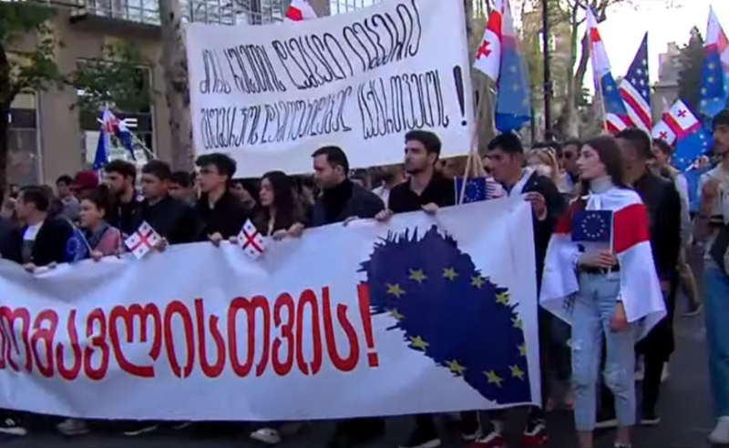 3 საათი თავისუფლების მარშის დაწყებამდე - მოქალაქეები აქციისთვის ემზადებიან