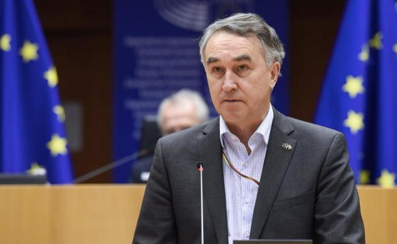 აუსტრევიჩუსი თავისუფლების მარშზე: ვულოცავ საქართველოს მოქალაქეებს, რომლებიც იცავენ უფლებას იყვნენ ევროპელები