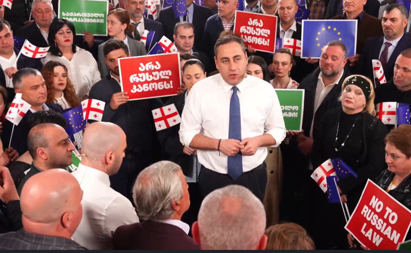 ქუთაისიდან ყველა ვამბობთ - არა რუსულ კანონს და კი ევროკავშირს! ეს არის ჩვენი არჩევანი - ვაშაძე