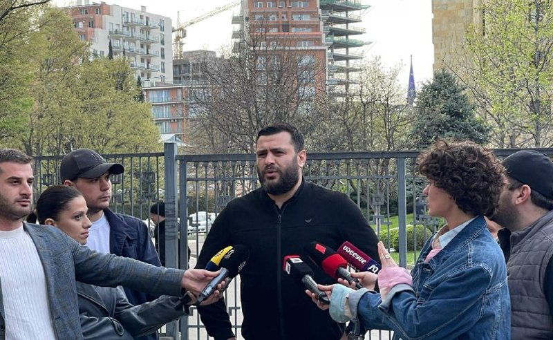 "წმინდა პოლიტიკური საკითხია" - ლევან ხაბეიშვილის თანაშემწეს, 15 წლის წინანდელს საქმეზე, ბრალი წარუდგინეს
