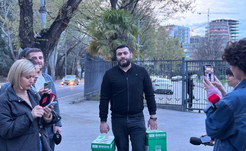 "წინასაარჩევნო რეპრესიები დაიწყო" - ლევან ხაბეიშვილის თანაშემწეს ბრალი წაუყენეს