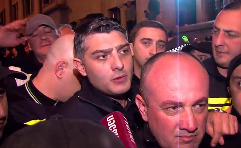 პოლიციელებს აგინებენ, იწვევენ - სირაძე აქციის მონაწილეებზე