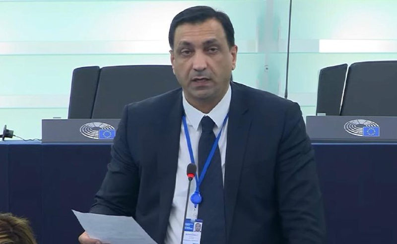 არავის უჭირავს ევროპის დროშა ისე ამაყად, როგორც ქართველ ახალგაზრდებს თბილისის ქუჩებში - ბეჟაშვილი