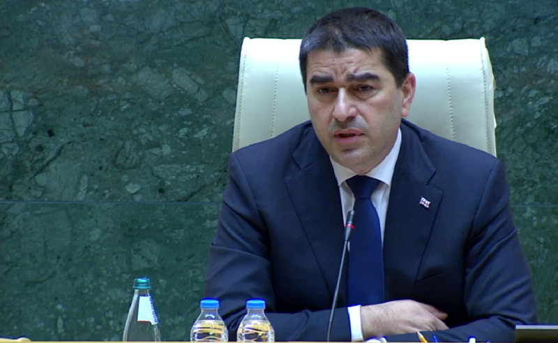 როგორც კი ერთი გრამი ხელისუფლება მიეცემათ, ტყავის ქურთუკებს გადმოალაგებენ, მაუზერს მოიმარჯვებენ და დაერევიან საზოგადოებას, არიან შთამომავლები ბოლშევიკების - პაპუაშვილი ოპოზიციაზე