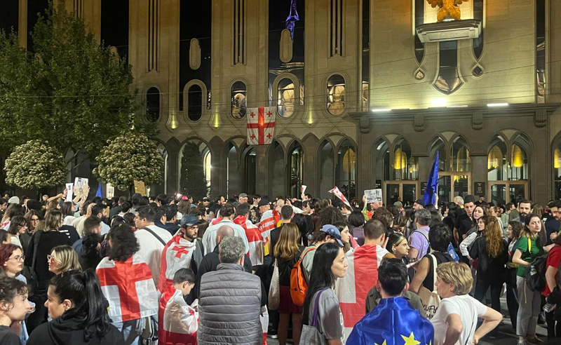 პროტესტის გაზაფხული საქართველოში - აქციის მონაწილეებმა რუსთაველის გამზირი გადაკეტეს