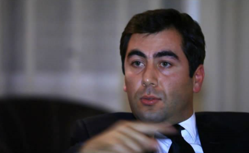 საფრთხეს უქმნის ევროინტეგრაციას - საგარეოს მოქმედი თანამშრომელი რუსულ კანონს ღიად უპირისპირდება