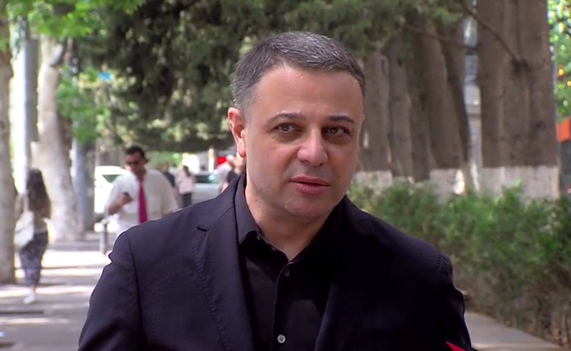 "მოდი შე ჩმორო, შენი დედა შევ***ი" - ღუდუშაური მოქალაქეს