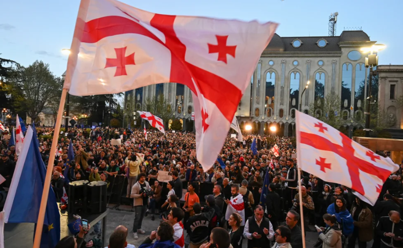 CNN: საქართველო შეძრა აქციებმა მაშინ, როდესაც მთავრობა პუტინის სტილში "უცხოური აგენტების" კანონის მიღებას ცდილობს