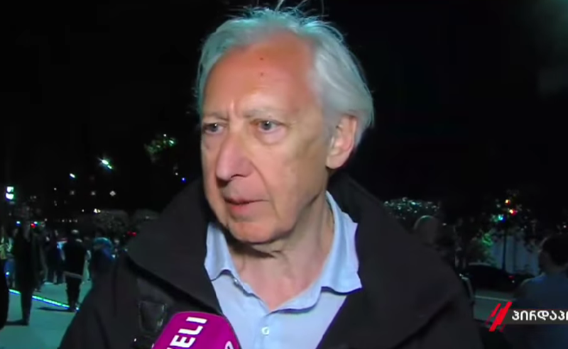 "საგანგებოდ ჩამოვა საფრანგეთიდან ბევრი ხალხი" - რუსთაველზე, აქციაზე ოთარ ზურაბიშვილი მივიდა